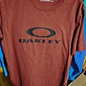 Oakley Men's Dark Brown Tee with Black Logo